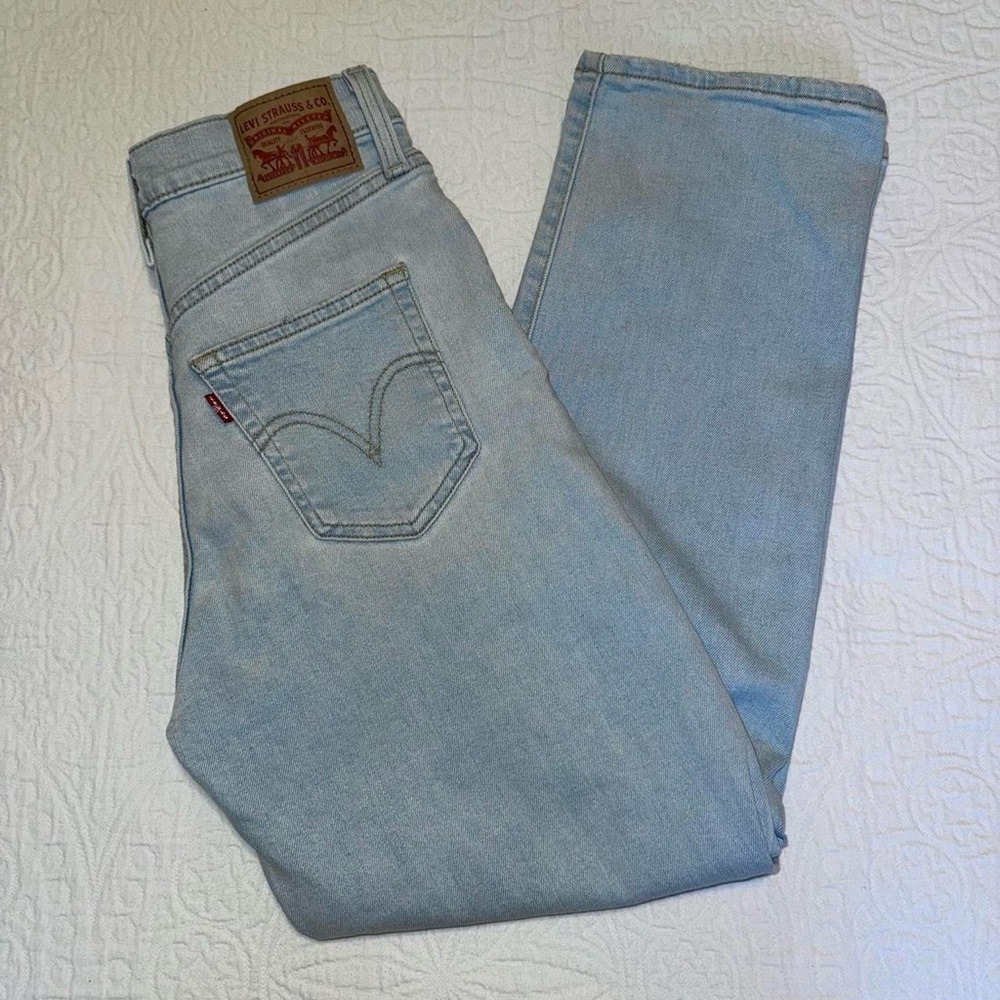 Levi’s Ribcage Straight Ankle Jeans